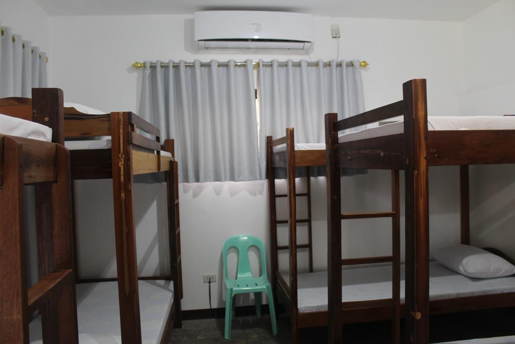 Grand Octagon Resort Laoag Extérieur photo