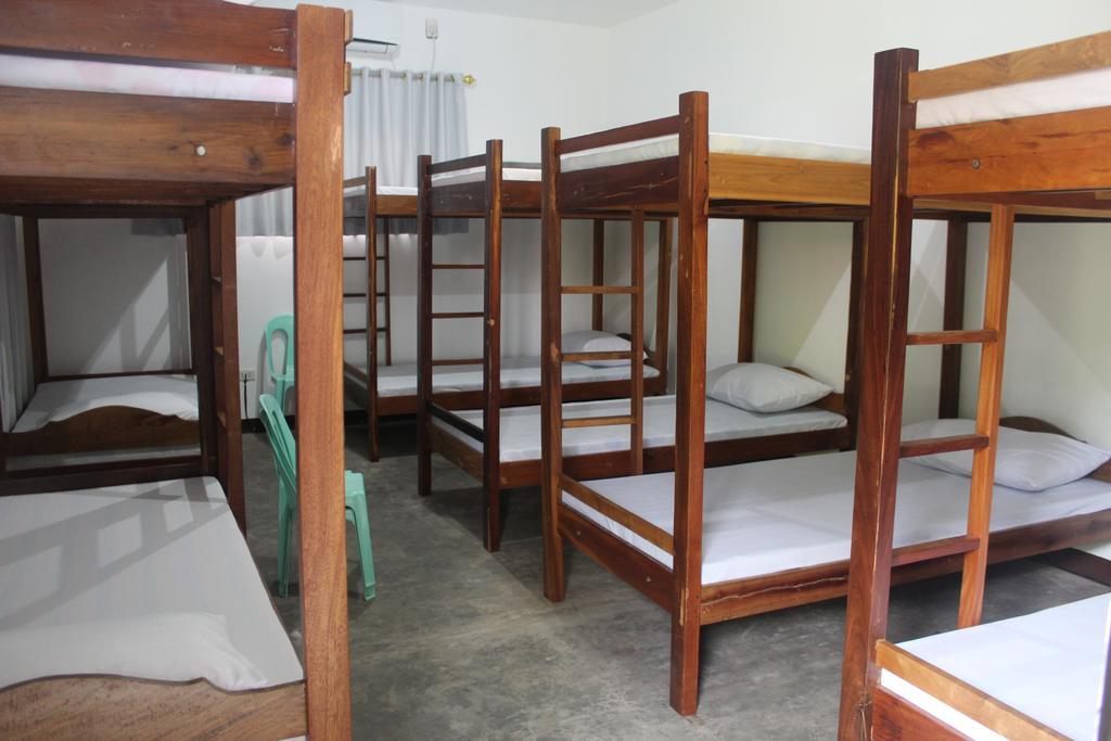 Grand Octagon Resort Laoag Extérieur photo