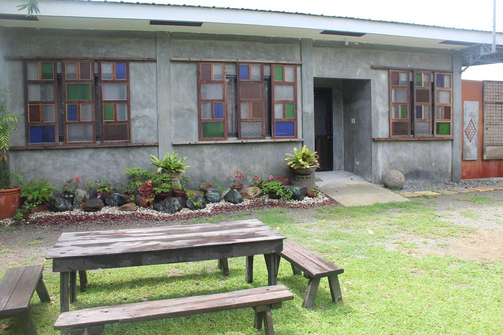 Grand Octagon Resort Laoag Extérieur photo