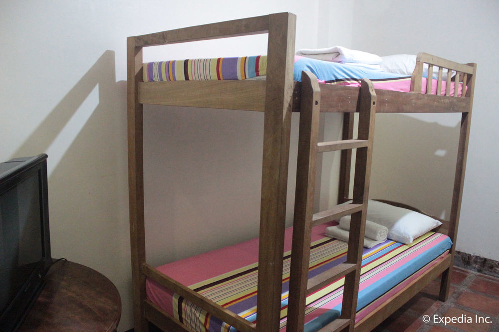 Grand Octagon Resort Laoag Extérieur photo