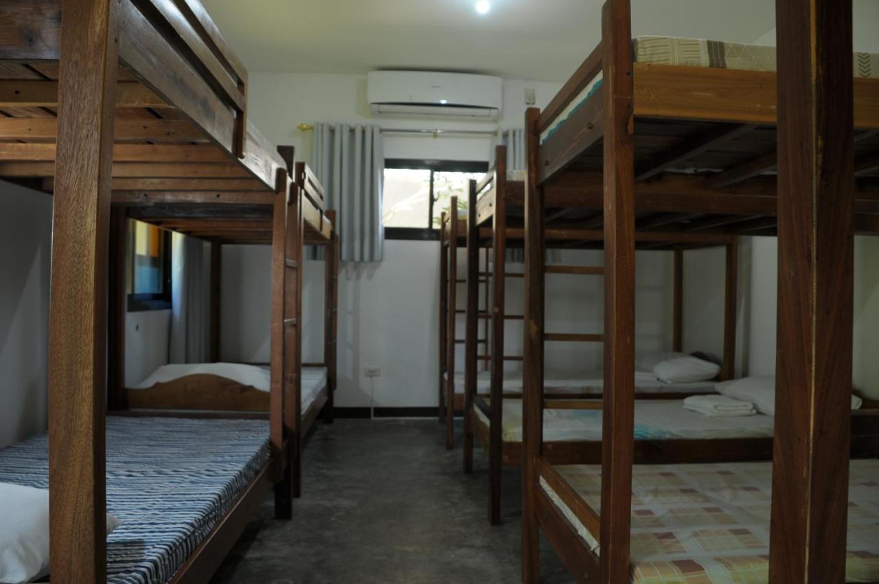 Grand Octagon Resort Laoag Extérieur photo
