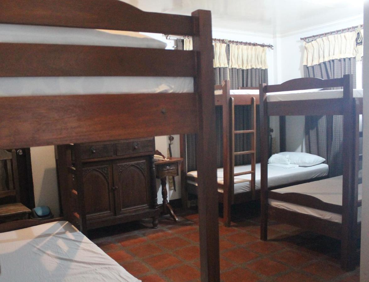 Grand Octagon Resort Laoag Extérieur photo
