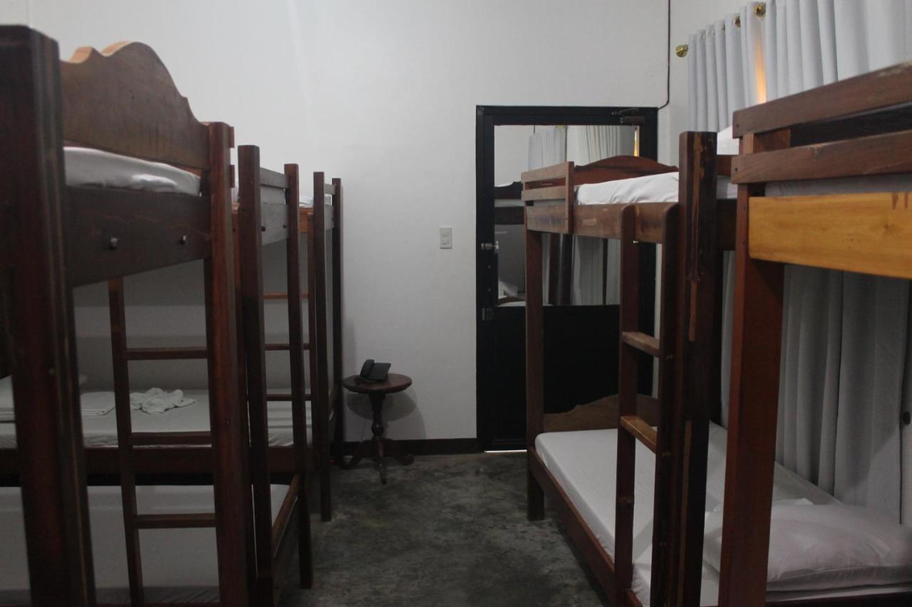 Grand Octagon Resort Laoag Extérieur photo